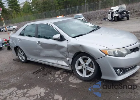 2012 Toyota Camry Se z USA, uszkodzony, nr VIN 4T1BF1FK1CU068113